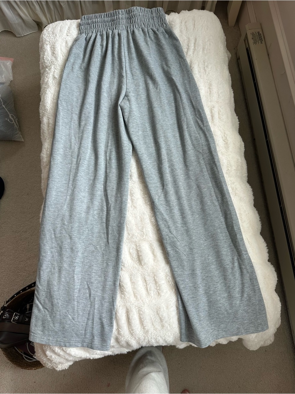 Commense Wide Leg Lounge Pants in Light Gray Size S - Picture 3 of 3